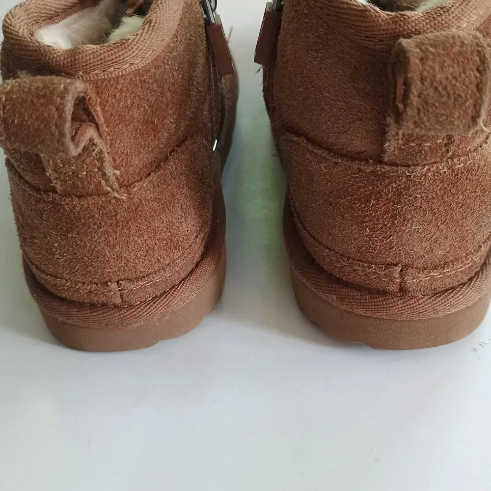UGG Neumel II Unisex Kids Brown Suede Lace-Up Ankle Chukka Boots Size 12(30)